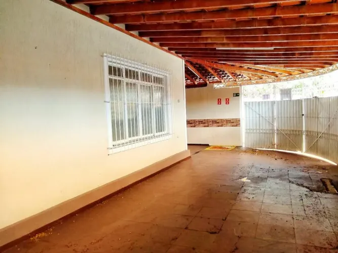 Casa em Rua Espinosa - Bosque dos Eucaliptos - São José dos Campos/SP