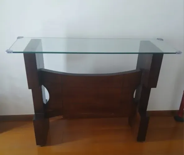 Aparador de Mogno c/ Tampo de Vidro