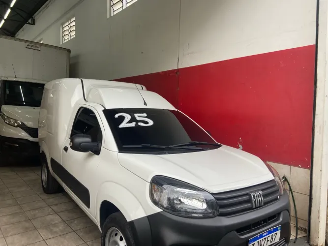 Fiorino 1.3 ano 2025 com 24 mil kms