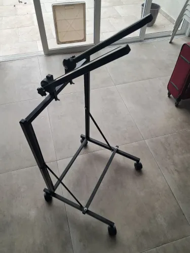 Rack para Mesa de Som e Periféricos