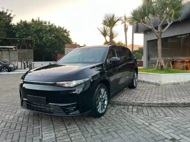 Leapmotor C10 REEV (Híbrido) 2026