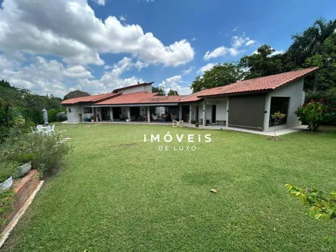 Casa com Amplo Quintal Gramado à venda no Condomínio Monte Belo, em Salto/SP