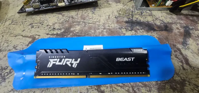 Memoria Ram DDR4 Kingstom 2400mhz