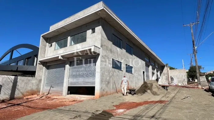 Loja para alugar próximo a Av. Arthur Thomas