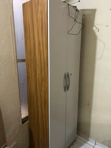 Mini guarda-roupa