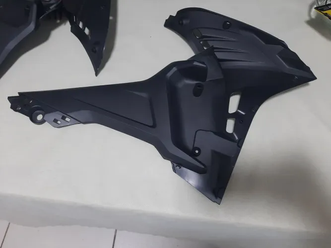 Vendo carenagem do tanque interno bros 22/24