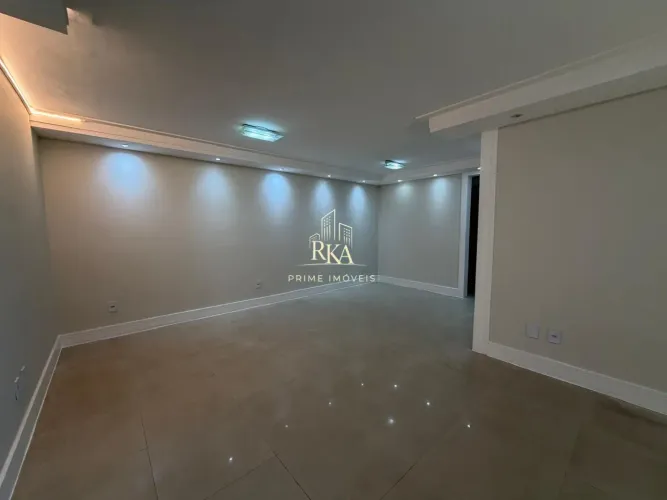Apartamento com 177m², 4 dormitórios sendo 2 suítes e 3 vagas para locação no co
