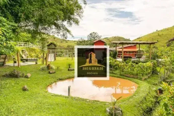 Chácara à venda, 2000 m² por R$ 850.000,00 - Freitas - São José dos Campos/SP