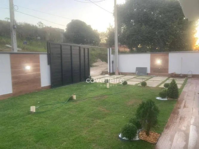 Casa com 2 dormitórios à venda, 66 m² por R$ 450.000,00 - Jacaroá - Maricá/RJ