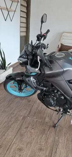 Moto mt03 vende se