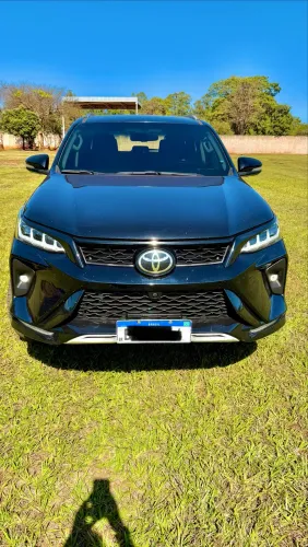 Toyota Hilux SW4 SRX 4X4 2.8 TDI 16V Dies. Aut. 2017