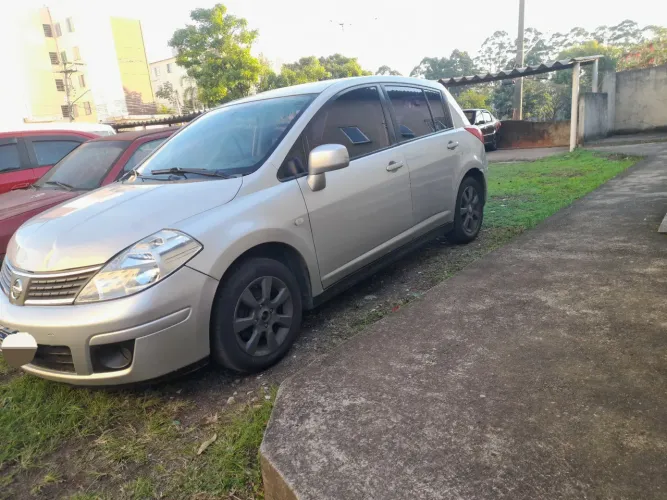 Nissan Tiida SL 1.8/1.8 Flex 16V Aut. 2008