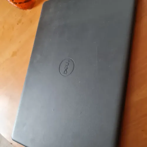 Vende-se computador Dell Inspiron 3501 I3