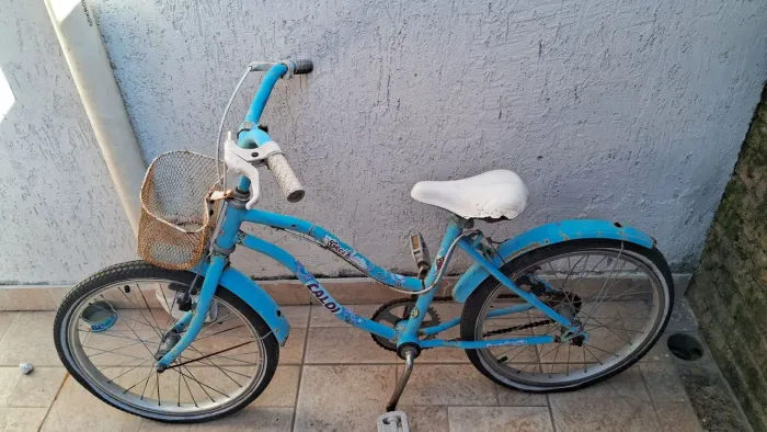 Bicicleta cecizinha para reforma antiga