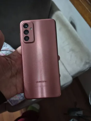 Celular em bom estado