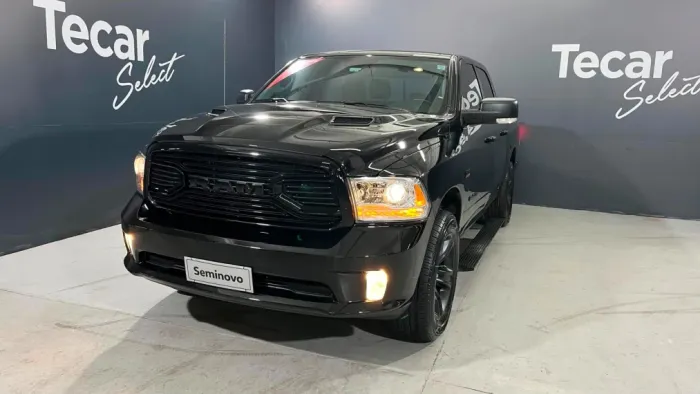 Ram Classic Laramie 5.7 V8 16V Gasolina 4X4 Aut. 2022