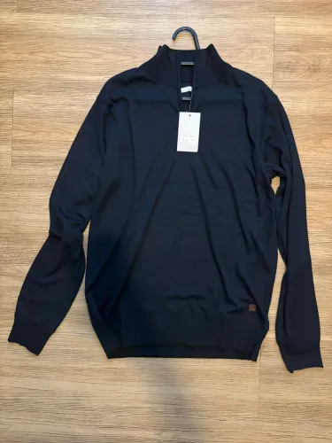 Blusa de lã masculina marca TNG