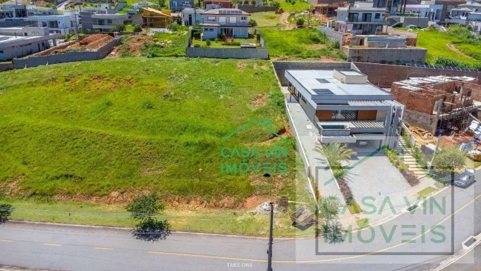 Terreno à venda, 927 m² por R$ 1.090.000,00 - Condomínio Campo de Toscana - Vinhedo/SP