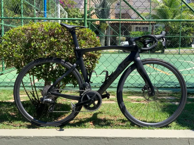 Pinarello F12 