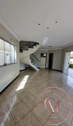 Condomínio Cidade Jardim I - Casa com 3 quartos sendo 1 suíte.