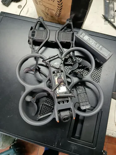 Drone com defeito retirar peças