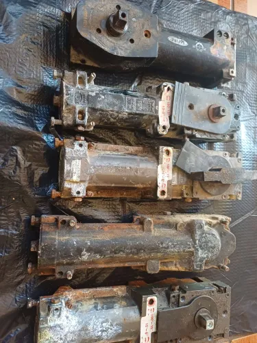 Molas hidráulicas de piso para porta de vidro