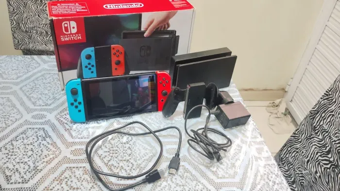 Switch v1 completo na caixa!