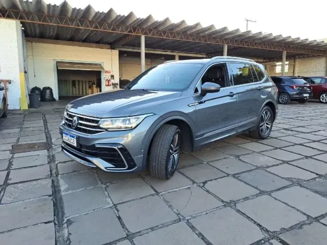 Volkswagen Tiguan Allspac R-line 300 TSI 2.0 2024