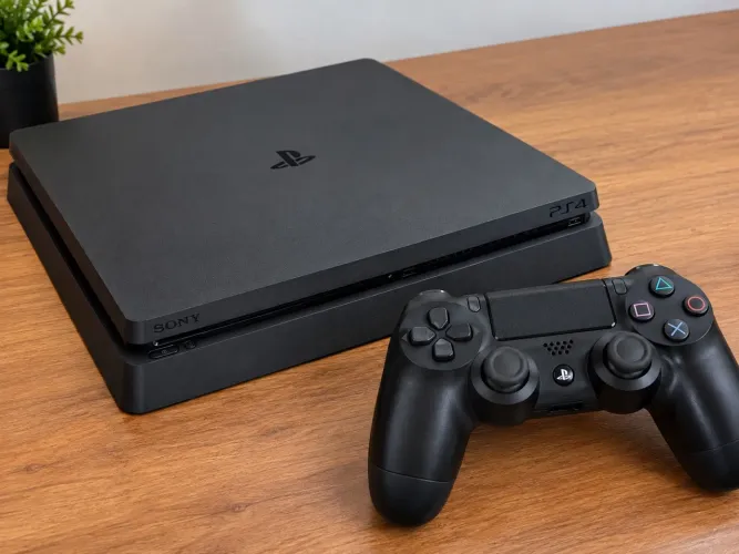 PlayStation 4 Slim