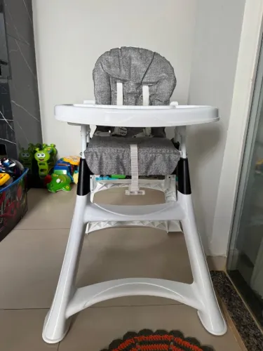 Cadeira de alimentação