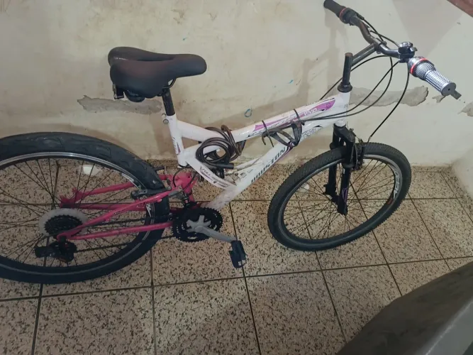Vende bicicleta aro 26 Full suspension