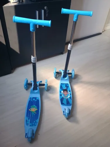 Patinete infantil 3 rodas com luzes led dobrável e ajustável menino menina