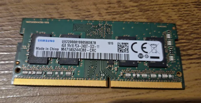Memória RAM Notebook 4GB DDR4 2400MHz Samsung (Original)