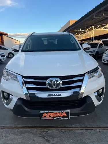 Toyota Hilux SW4 SR 4X2 2.7/ 2.7 Flex 16V Aut. 2017