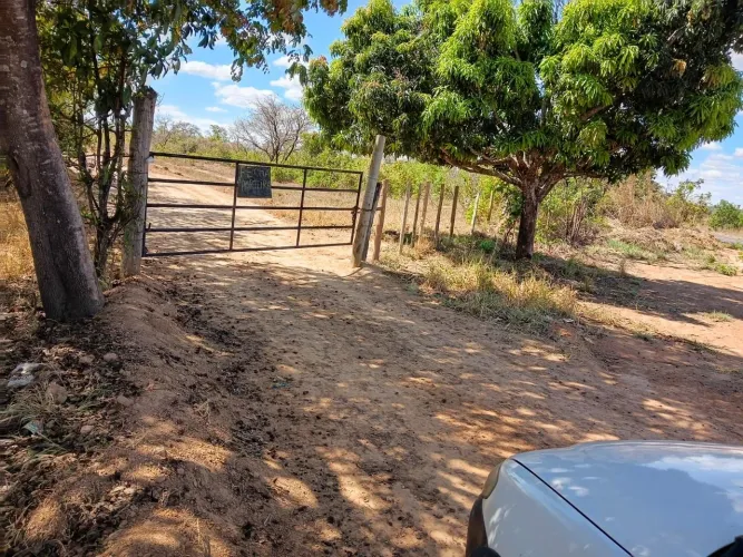 Vende-se 50 hectares próximo a Unaí Mg