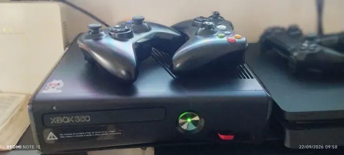 Vendo xbox 360 destravado RGH 161 jogos