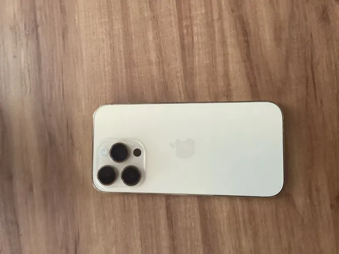Vendo iPhone 14 Pro branco e dourado - 128! Em perfeito estado