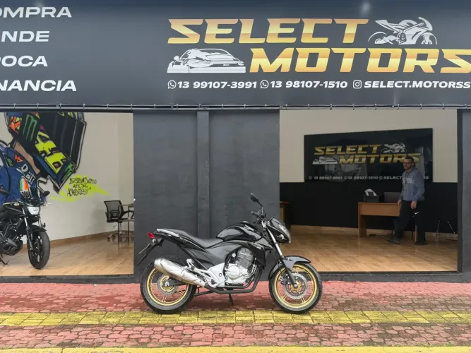 CB 300