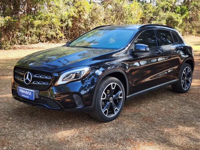 Mercedes-Benz GLA 200 Adv. 1.6/1.6 TB 16V Flex Aut. 2019