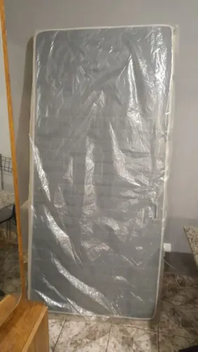 Colchão de solteiro novinho no plástico