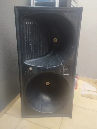 Tanque de lavar roupa de duas bocas