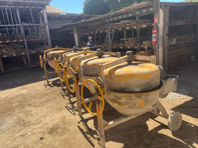 Vendo betoneiras CSM 400 litros usadas