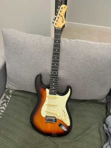 Guitarra Tagima TG-500 Sunburst