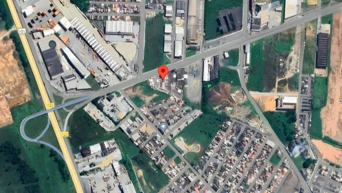 Terreno de 8.093m² com 750m² construídos na Av. Adolfo Konder - Itajaí