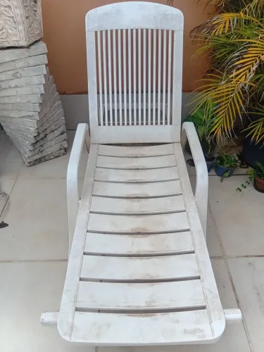 ESPREGUIÇADEIRA DE JARDIM
