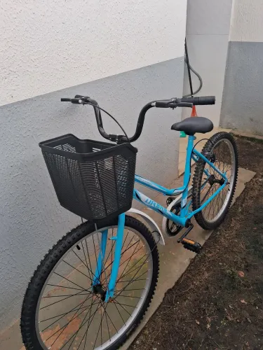 VENDO BICICLETA NOVA ARO 26 S/MARCHA