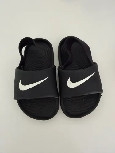 Chinelo infantil Nike