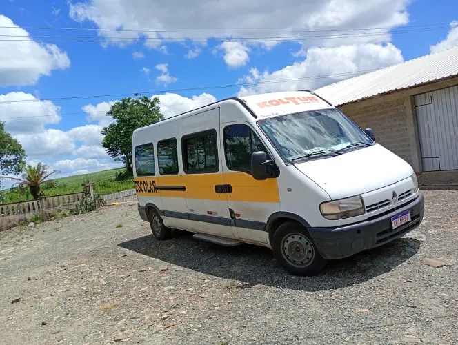 Vendo ou troco Renault Master 2009
