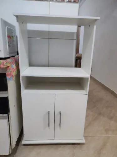 Armarinho de cozinha para microondas