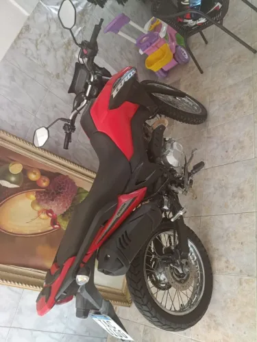 Bros 2025 freio ABS, 5 meses de uso 15.000 km sem avarias, sem queda, sem problema.